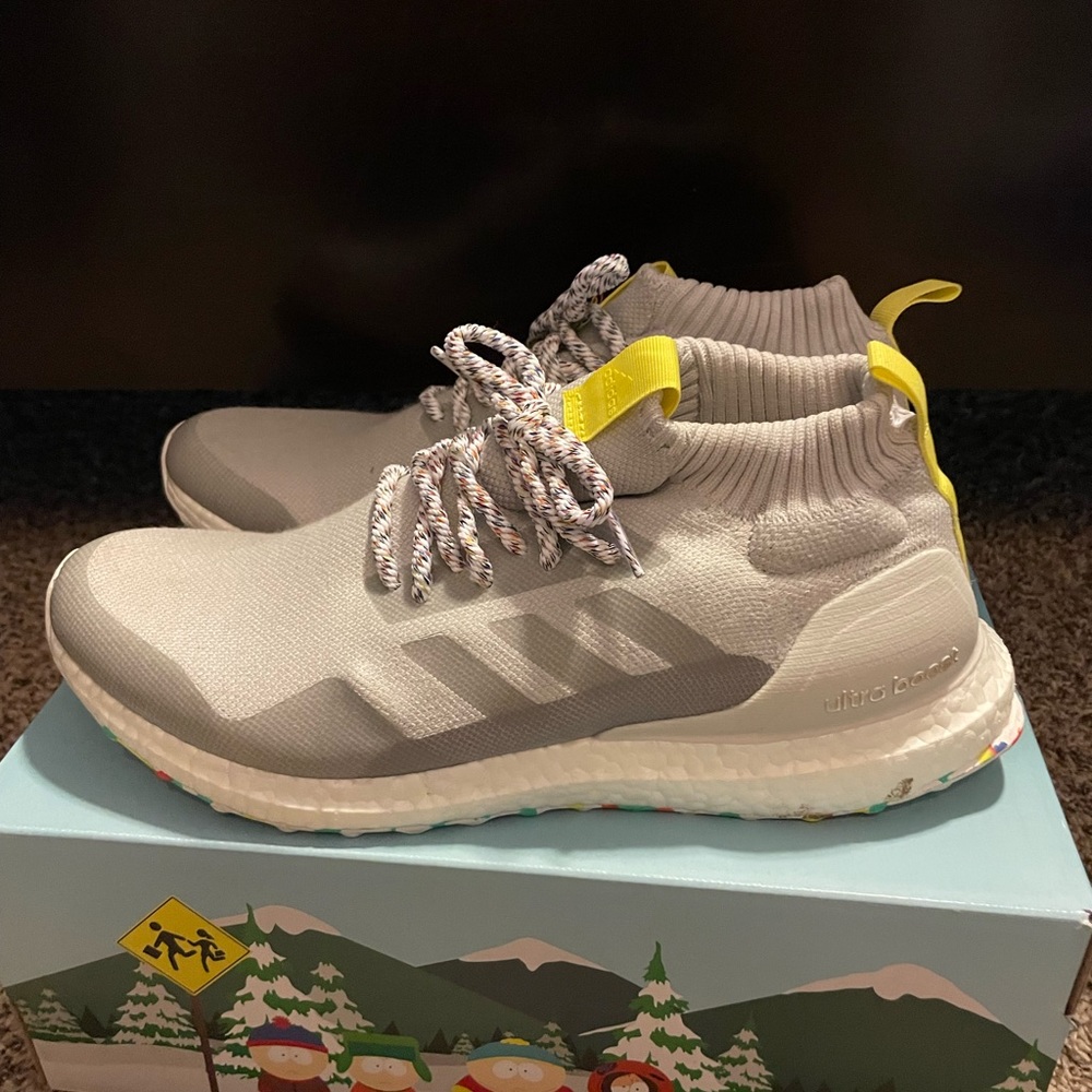 Adidas Ultraboost mid